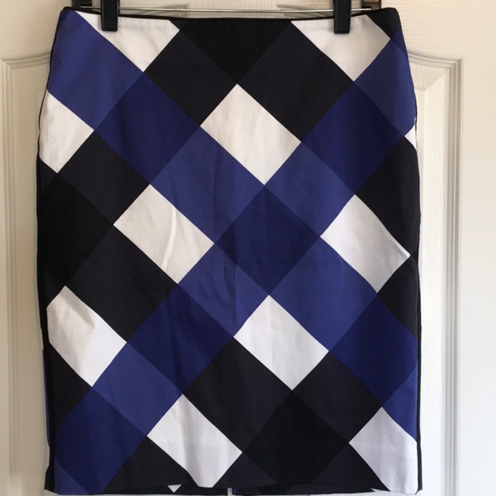 White House Black Market blue, white & black skirt